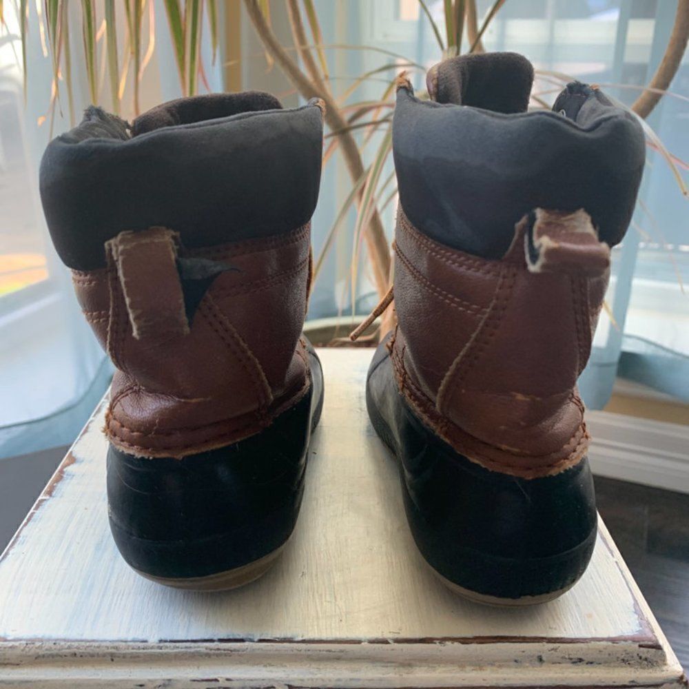 Gap Duck Boot - Picture 2 of 9